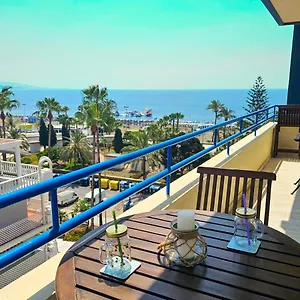 Buenavista Frente Al Mar - La Torre , Torre Del Mar España